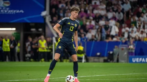 伊万谨慎调控阵容：塞尔吉尼奥及王钰栋登场机会不多