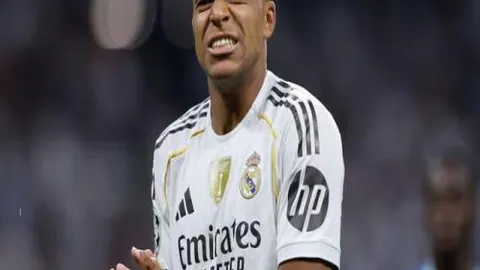 巅峰对决：多瓦学院与拉努斯激战正酣，数据剖析剑指胜利之巅！